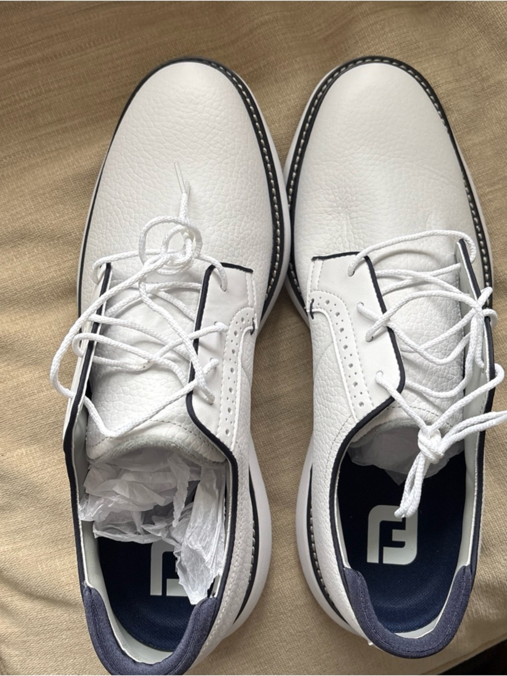 FootJoy Traditions White Leather Golf shoe.  Brand new in box 11.5 - Picture 4 of 8